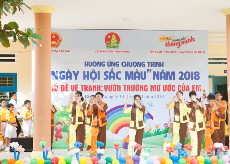 “Ngày hội sắc màu” 2018 – sân chơi bổ ích cho thiếu nhi tỉnh Bình Định - thieunhivietnam.vn